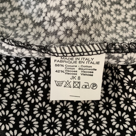 3/$15! Brandy Melville Sleeveless Crop top. One Size (fits small) - Picture 4 of 6